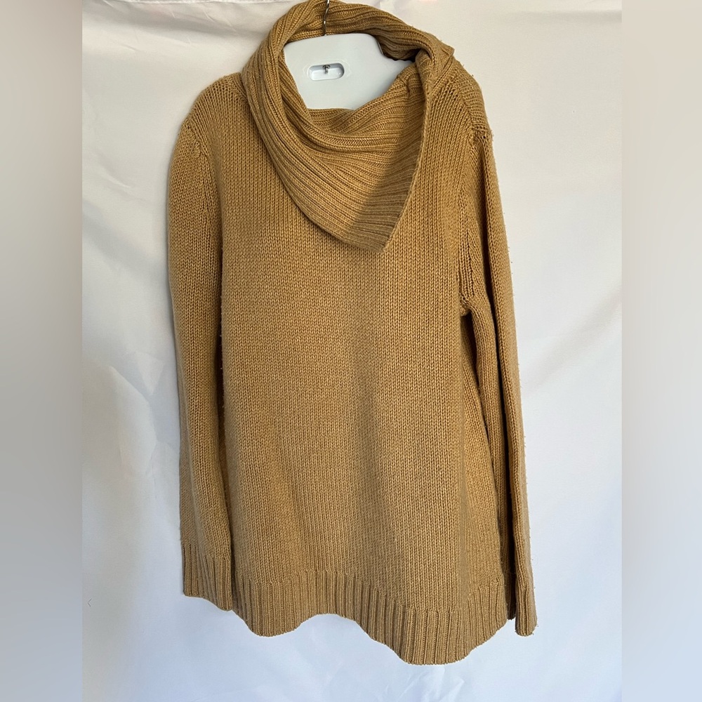 LORD X TAYLOR SWEATER